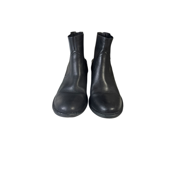 Women's UGG Black Leather Ankle Boots Size 9 - Picture 7 of 9